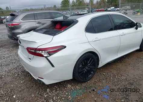2021 Toyota Camry Xse z USA, uszkodzony, nr VIN 4T1K61AK8MU525668